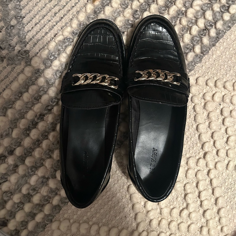 Old Navy Leather Chunky Loafers